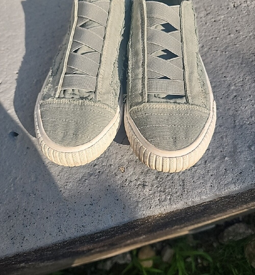 Blowfish Pale Greenish Gray Slip-On Canvas Sneakers with Elastic Straps - Picture 11 of 12